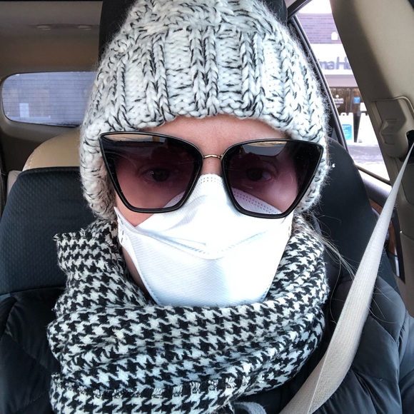 Meet your Posher, Ruth - Picture 3 of 3